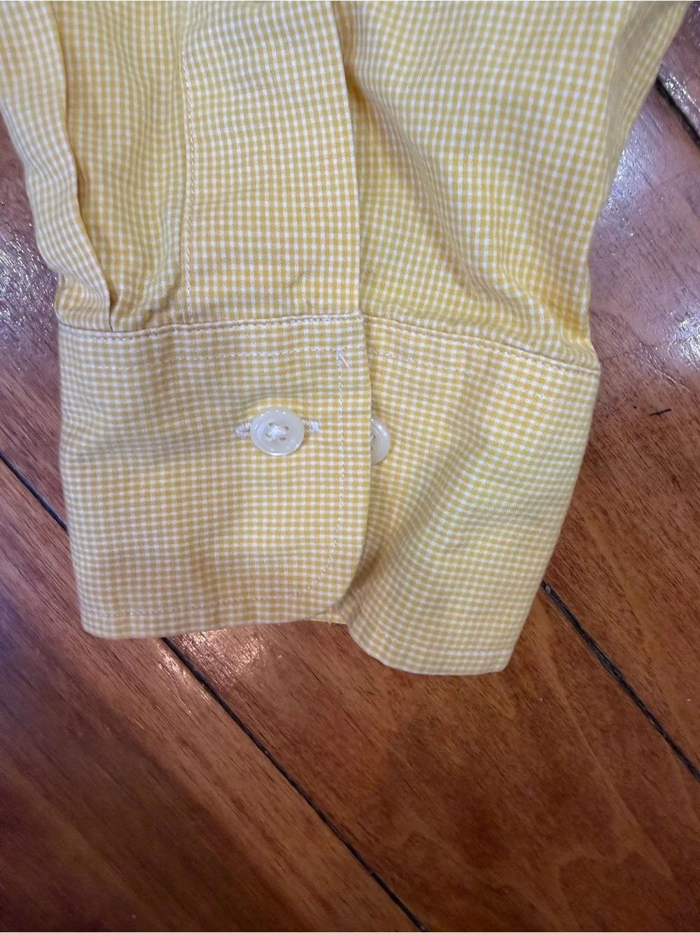 Polo Ralph Lauren collar bottom